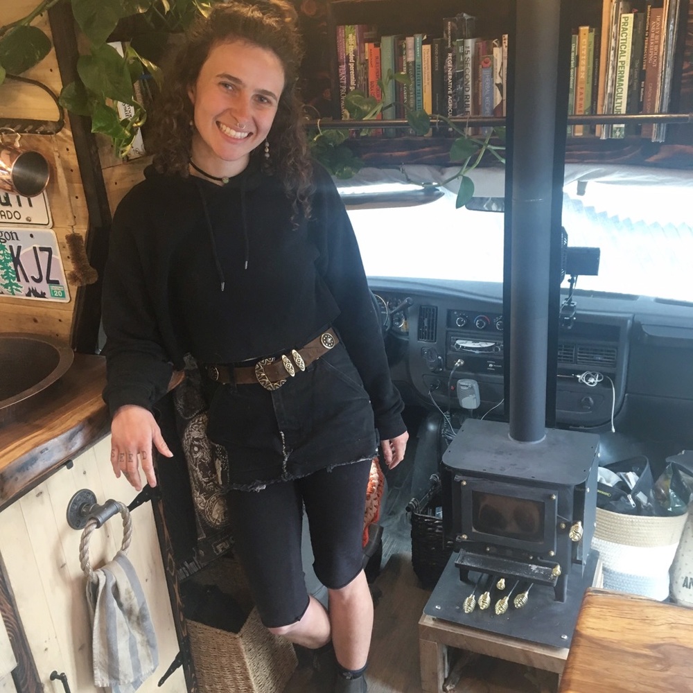 Meet your Posher, Logan